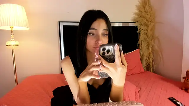 lilithTeen1_'s Live Chat Room