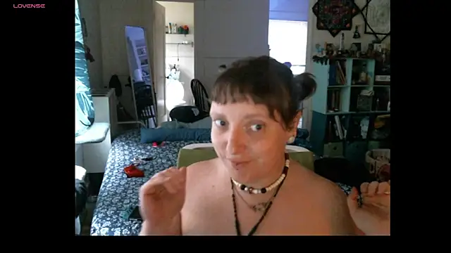 lover_bee2023 Live chatroom