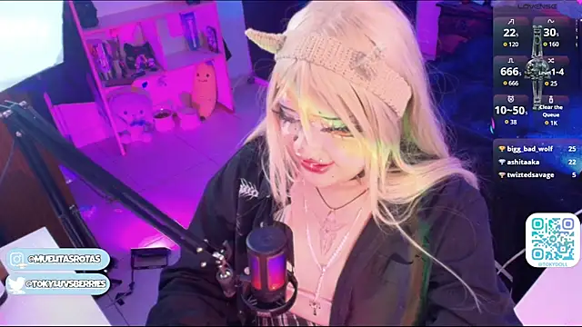 toky_doll Adlı Modelin Canlı Sohbet Odası