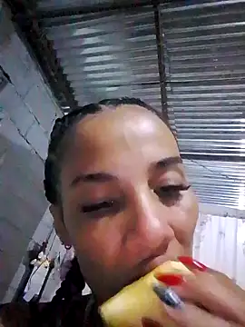 חדר צ'אט בשידור חי של BarbieReal
