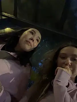 Živá chatovací místnost Asian_Asami