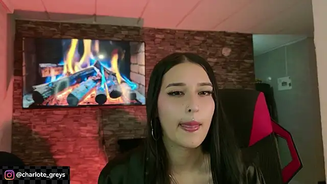 Charlotte_greys – live chatrum