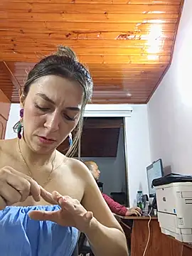 rachellboom Adlı Modelin Canlı Sohbet Odası