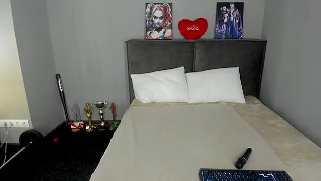 MuscleXXXBarbie Live Chatrum