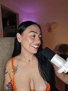 helena_smith – live chatrum