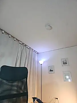 helena_smith live-chat rom