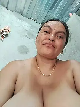 Chatroom en direct de Horny-Mommy-Dirty