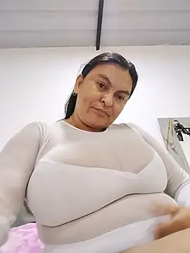 Horny-Mommy-Dirty Cameră chat live