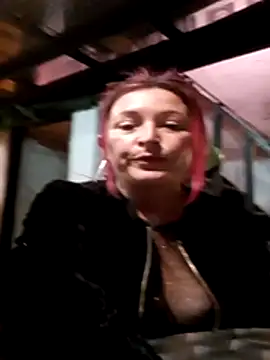 sophie_banger Adlı Modelin Canlı Sohbet Odası