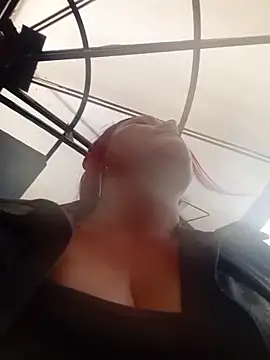 Pokój czatu na żywo – sophie_banger