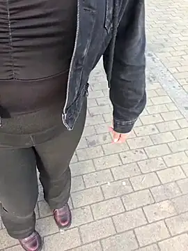 sophie_banger – Naživo chatovacia miestnosť