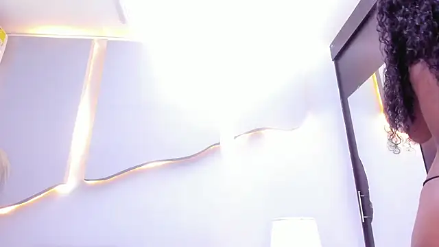 Živá chatovací místnost CarlieLyn