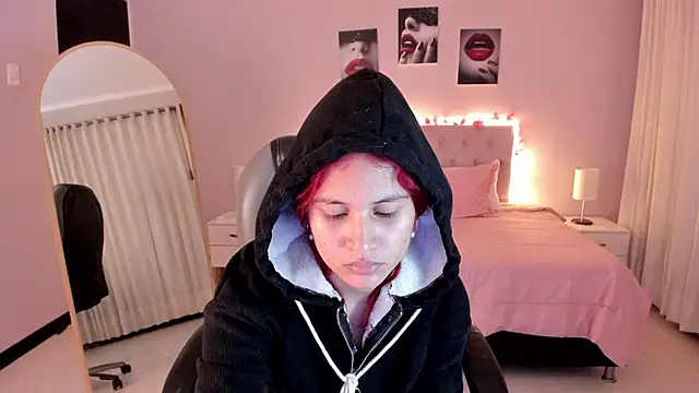 Tamy_edwards Adlı Modelin Canlı Sohbet Odası