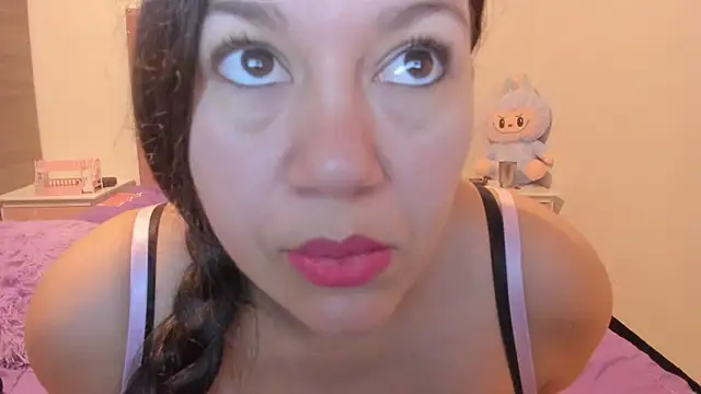 Catherine_tabarezx's Live Chat Room