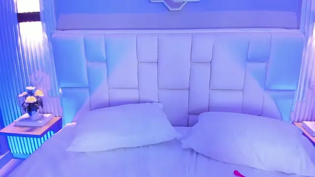 غرفة دردشة NanaOsaky المباشرة