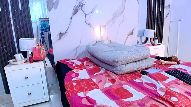 BarbaraFerrer69 Adlı Modelin Canlı Sohbet Odası