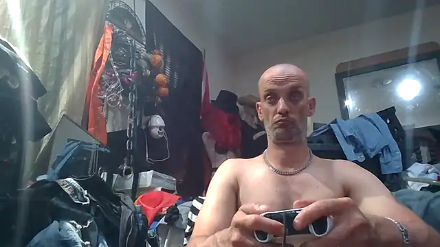 slinginbigD's Live Chat Room