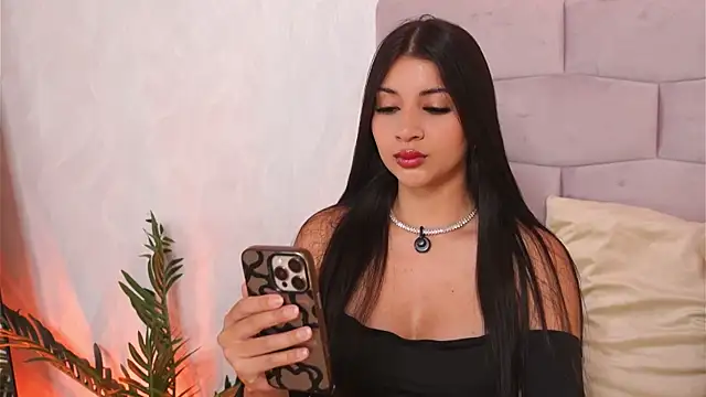 AnitaKariri Adlı Modelin Canlı Sohbet Odası
