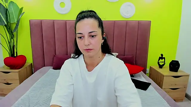 Linda_Insatiable Ruang Obrolan Langsung
