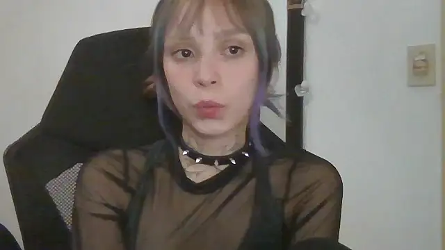 loletabb Adlı Modelin Canlı Sohbet Odası