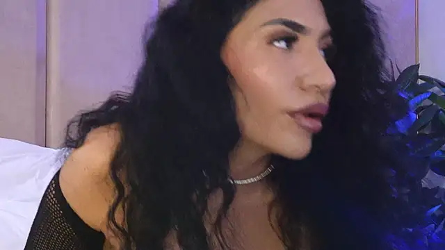 Denise_Taylor Adlı Modelin Canlı Sohbet Odası