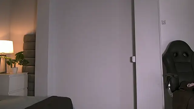 Chat soba uživo modela Madie__collins