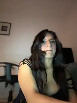 Dulceeannyy লাইভ চ্যাট রুম