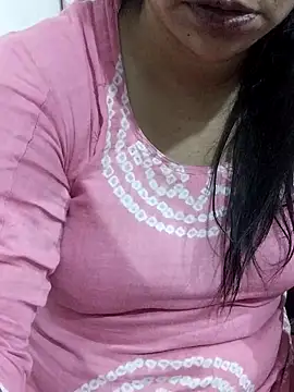 חדר צ'אט בשידור חי של cutee_bhabhi
