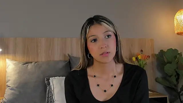 غرفة دردشة ariana_rosse__ المباشرة