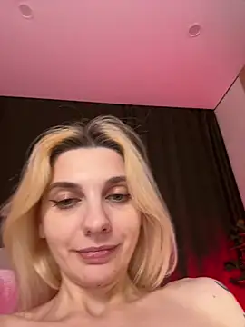 Luv_Doll লাইভ চ্যাট রুম