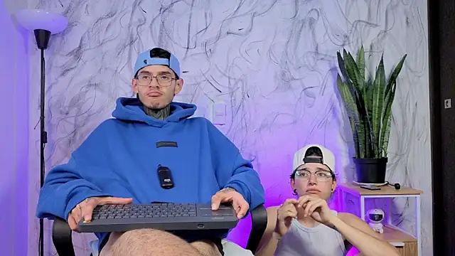 Sala de chat ao vivo de Arteemiiis