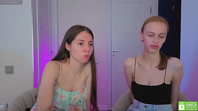 Živá chatovací místnost fcjuicy_pussy