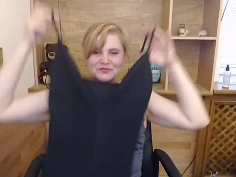 Онлайн чат DaniellaKiss