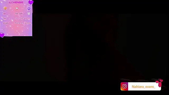Chat soba uživo modela NahiaraEvans_