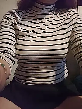 KITTEN-10n Live chat-huone