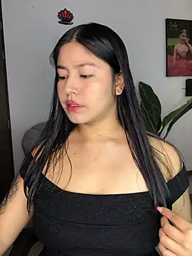EmmaRossem 실시간 채팅방
