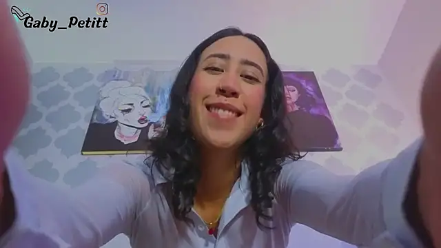 ห้องแชทสดของ GabyPetit