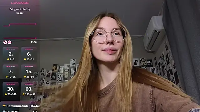 Živá chatovací místnost littlevildevil