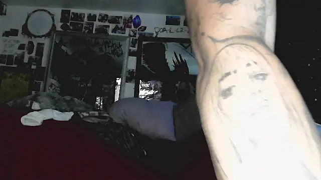Azielparallax élő chatszobája