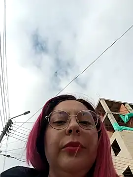 madelaine- – live chatrum