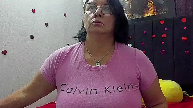 Evaaross_2345 – Naživo XXX chat