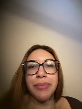 Chat soba uživo modela Clarasc