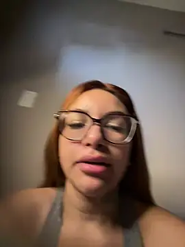 Živá chatovací místnost Clarasc