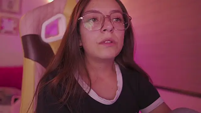 milly_kenner чат на живо