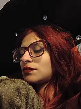 Chat soba uživo modela RedMeloddy