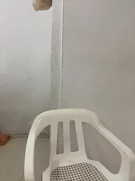 Phòng Chat Trực Tiếp Annyeli