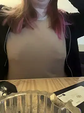 Popinasq Live Chatraum