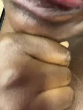 חדר צ'אט בשידור חי של Massive_boobs04