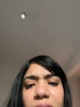 Chat ao vivo de -Naomyy-