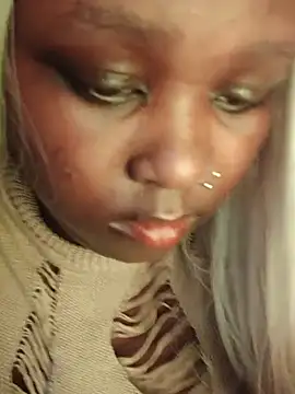 SELYS_NANA Live Chatraum